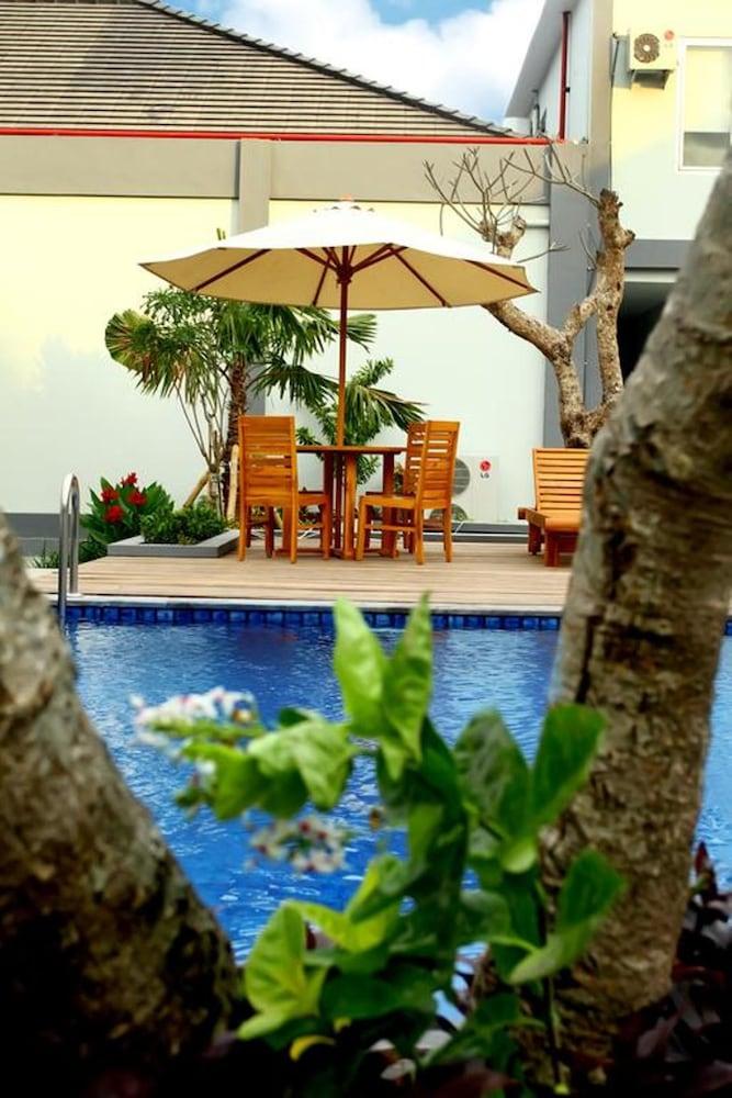 Grand Royal Bil Hotel Praya Exterior photo
